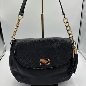 Michael Kors Bedford Tassled Soft Leather Shoulder Black in Black